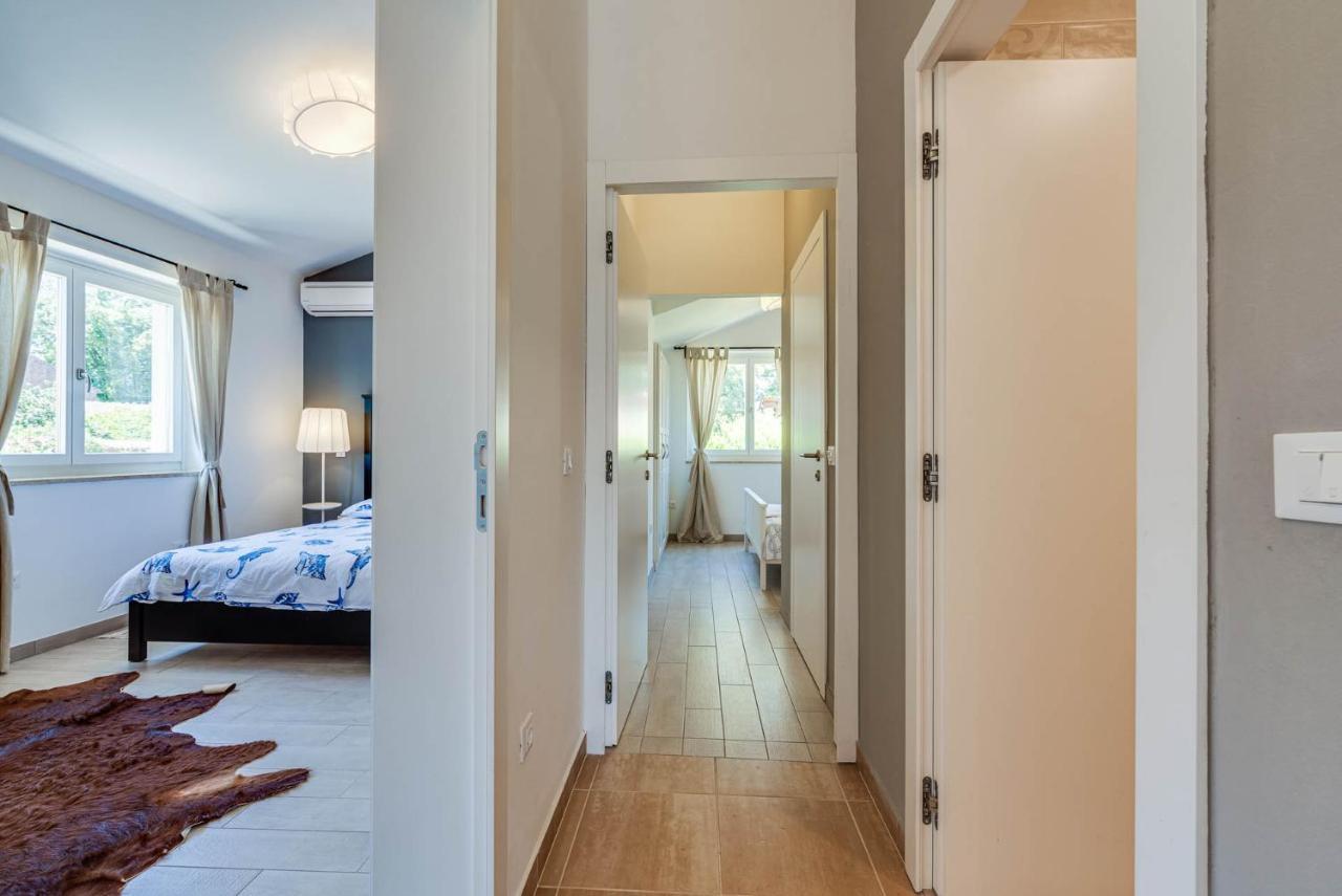 Apartment Villas Kolumbera With Private Pools Kolumbera